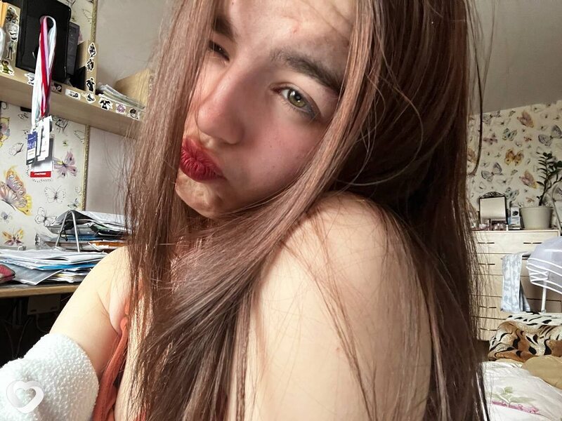 Лера, 19, Екатеринбурге — анкета №2294379