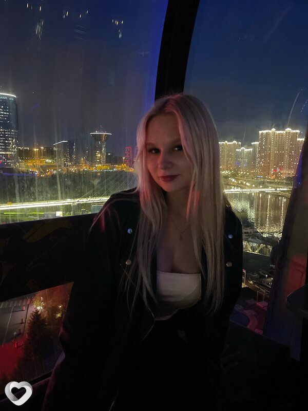 Ксения, 19, Красногорске — анкета №2294619