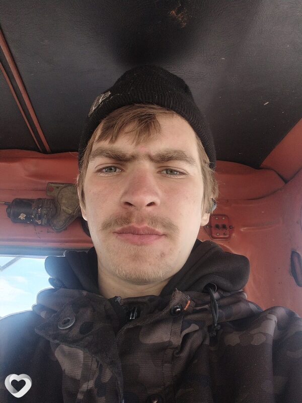 Валерий, 20, Нарьяне-Маре — анкета №2294840
