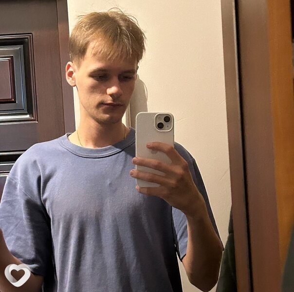 Влад, 22, Новосибирске — анкета №2295119