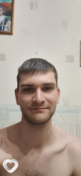 Иван, 22, Саратове — анкета №2295625