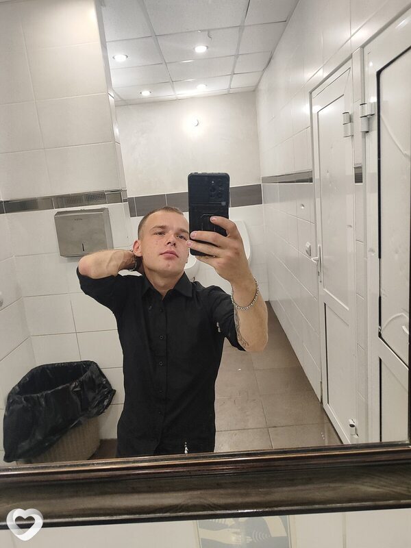 Александр, 24, Серове — анкета №2296015