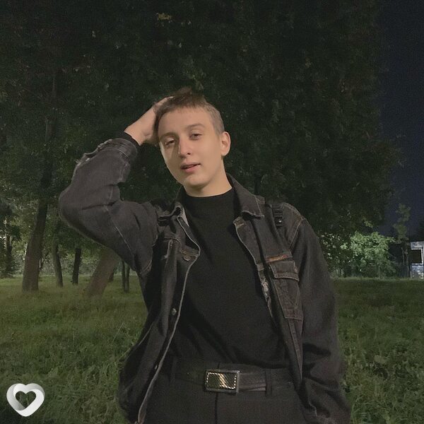 Илья, 22, Москве — анкета №2297406