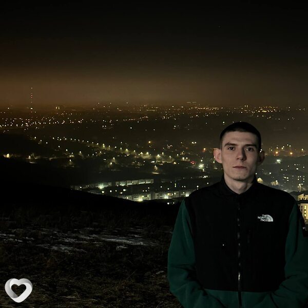 Захар, 21, Москве — анкета №2297453
