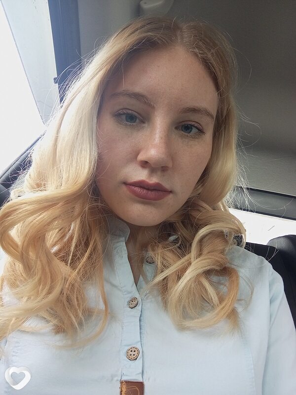 Марина, 22, Омске — анкета №2298417