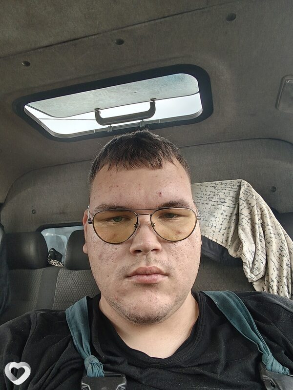 Александр, 21, Минске — анкета №2298452