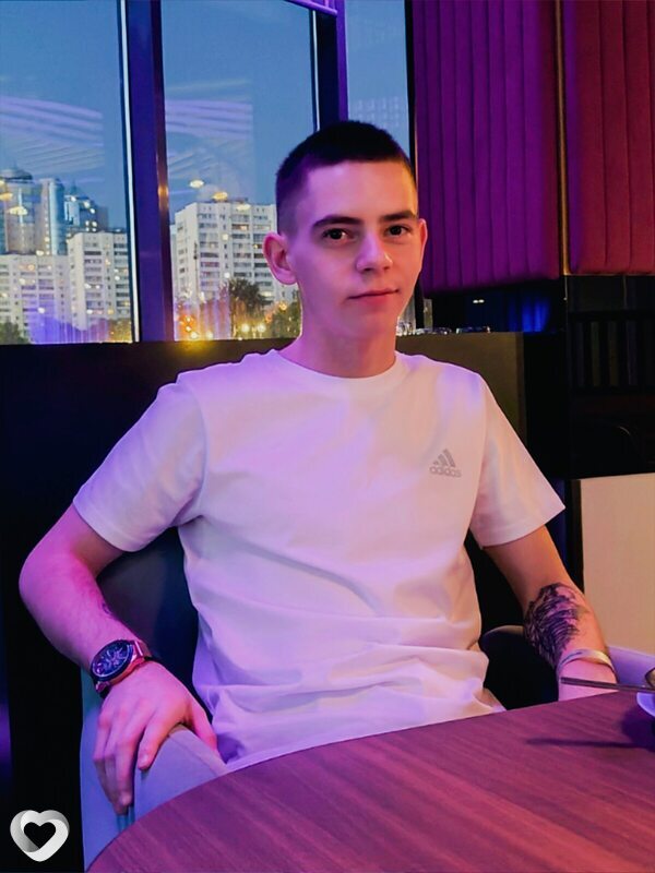 Владислав, 21, Самаре — анкета №2298535