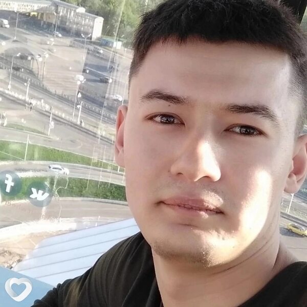 Иван, 26, Москве — анкета №2298759