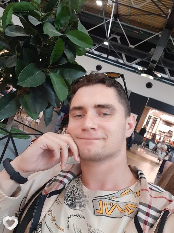 Артем, 25, Москве — анкета №2298859