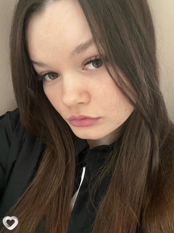 Аня, 21, Москве — анкета №2299194