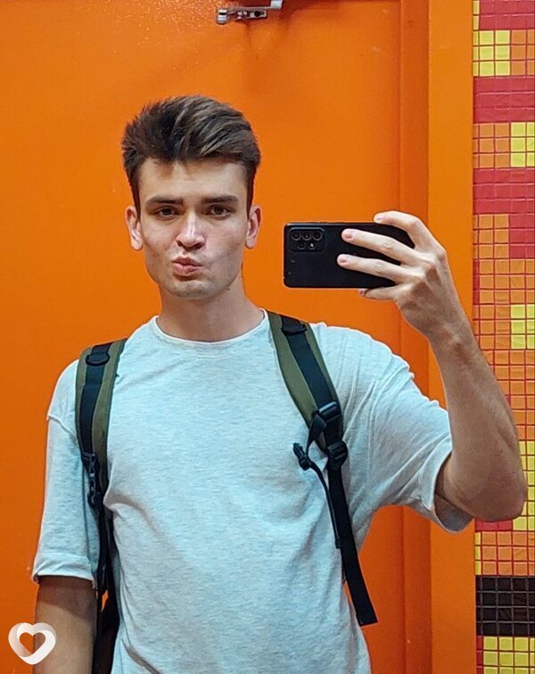 Алексей, 20, Москве — анкета №2299210
