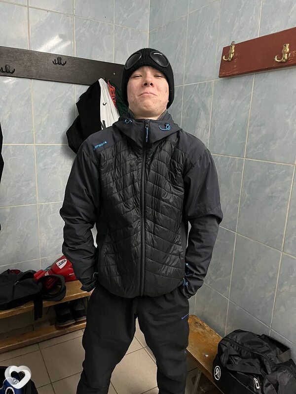 Лёша, 20, Пинске — анкета №2299232