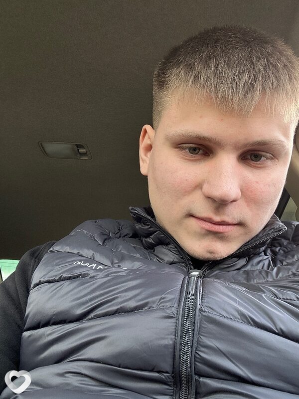 Maxim, 23, Барнауле — анкета №2299161
