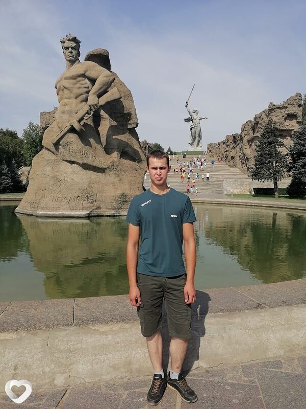 Иван, 24, Урюпинске — анкета №2299173