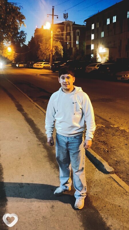 Саша, 23, Иркутске — анкета №2299243