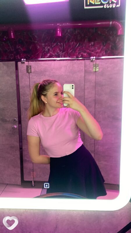 Полина, 21, Барнауле — анкета №2299308