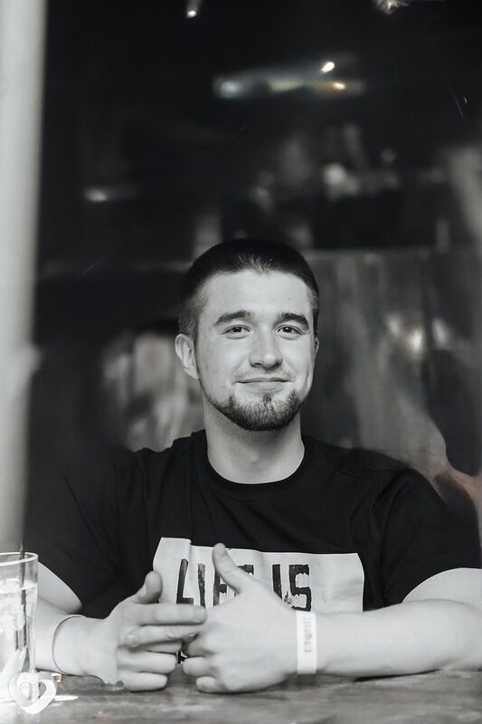 Эдуард, 23, Красноярске — анкета №2299317
