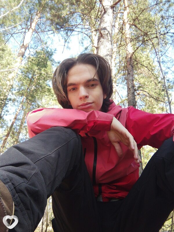 Андрей, 21, Москве — анкета №2299334