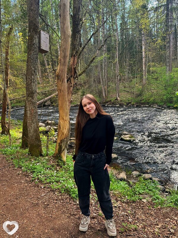 Анна, 21, Ачинске — анкета №2299420