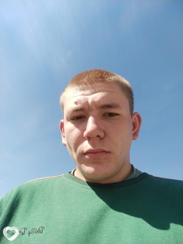 Евгений, 21, Новомосковске — анкета №2299757