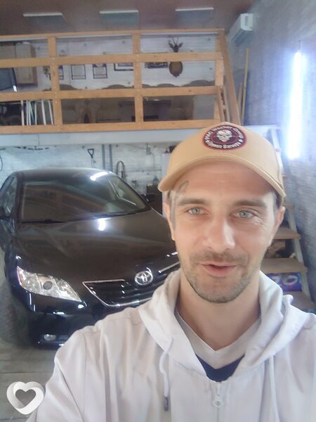 Богдан, 37, Донецке — анкета №2300000