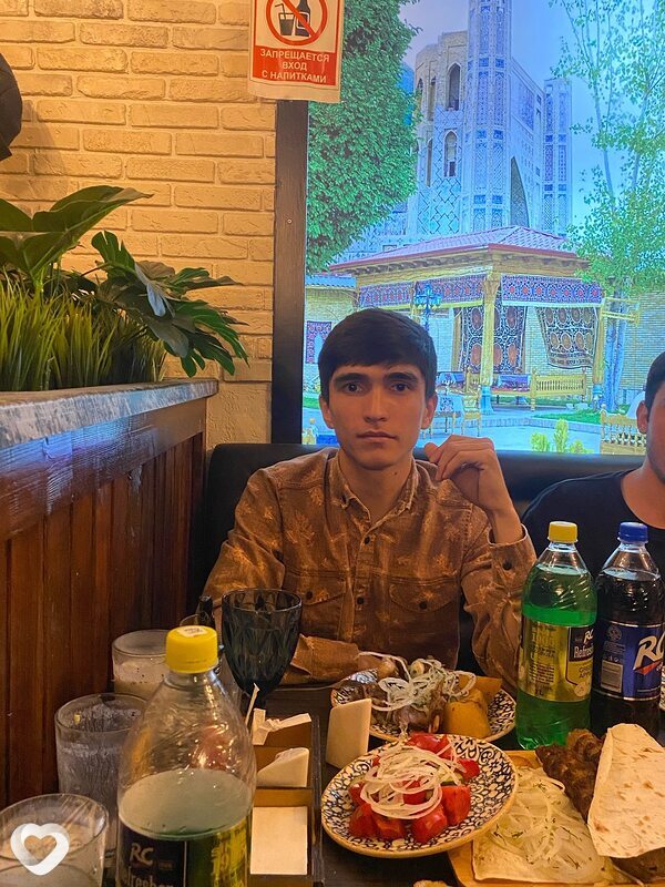 Салмон, 21, Санкт-Петербурге — анкета №2300293
