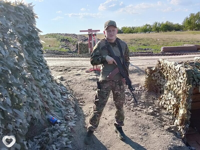 Олег, 25, Луганске — анкета №2300559