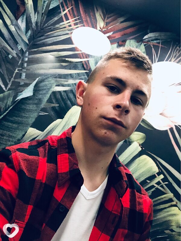 Андрей, 22, Видном — анкета №2301262