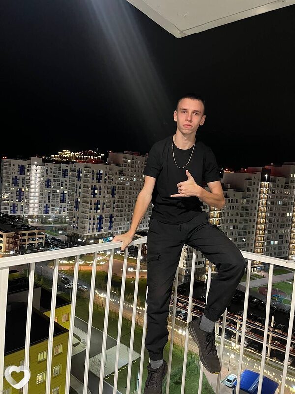 Вячеслав, 21, Красноярске — анкета №2302473