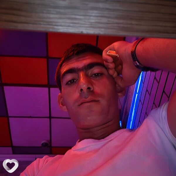 Карен, 25, Красноярске — анкета №2302093