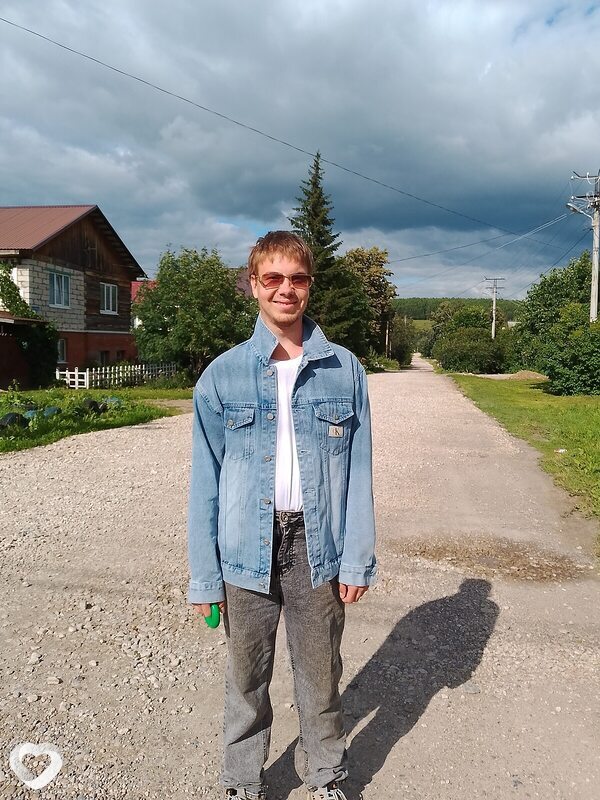 Artem Tiunov, 20, Кунгуре — анкета №2301995