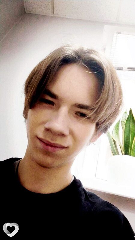 Илья, 19, Минске — анкета №2302177