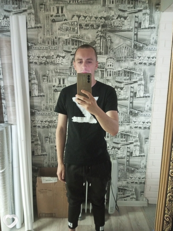 Артëм, 26, Югорске — анкета №2302311