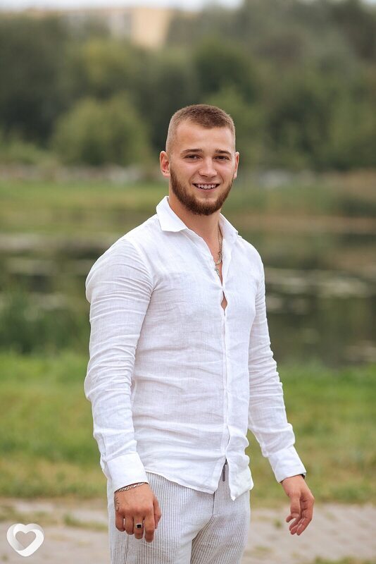 Денис, 27, Гомеле — анкета №2302315