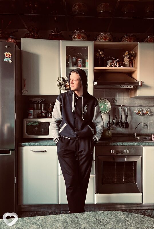 Андрей, 27, Москве — анкета №2302330