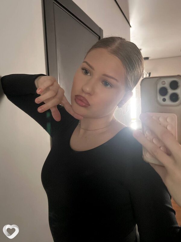 Лиза, 24, Санкт-Петербурге — анкета №2302256