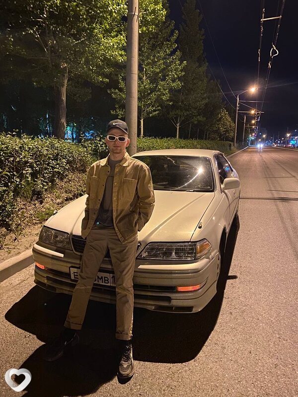 Кирилл, 21, Барнауле — анкета №2302379