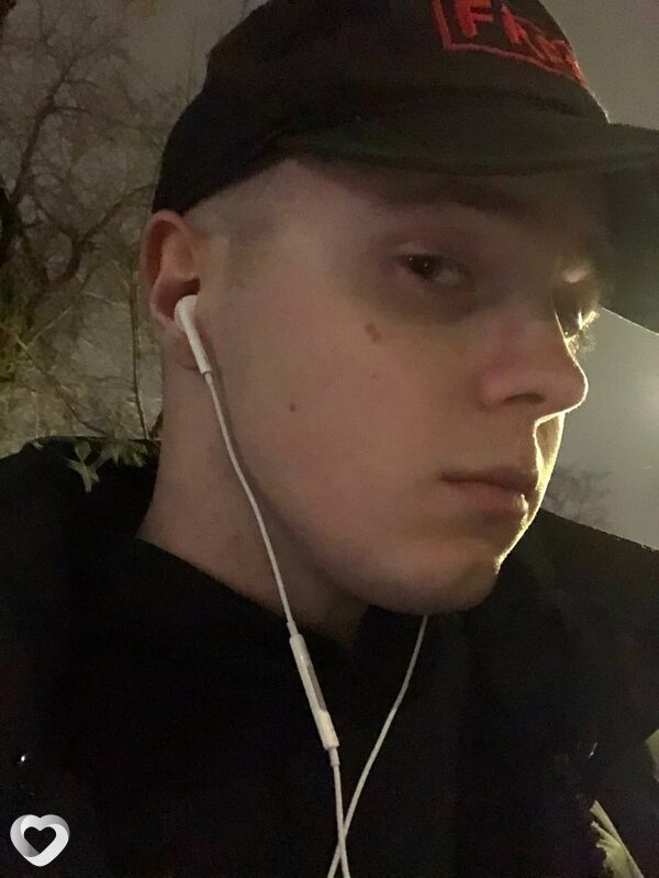 Кирилл, 22, Костроме — анкета №2303209