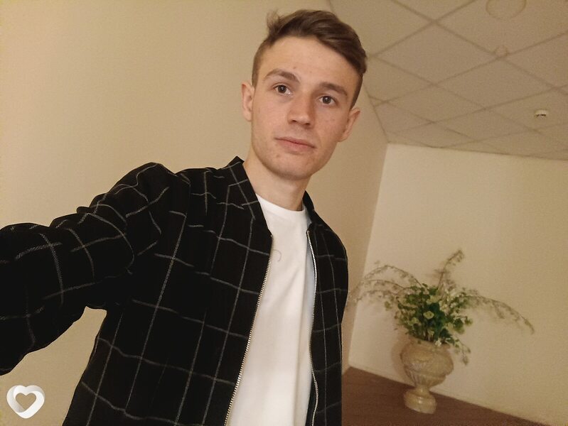 Алексей, 25, Калининграде — анкета №2303897
