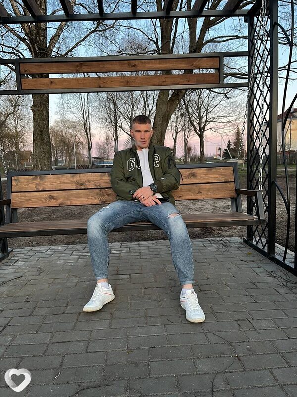 Александр, 27, Слуцке — анкета №2303772