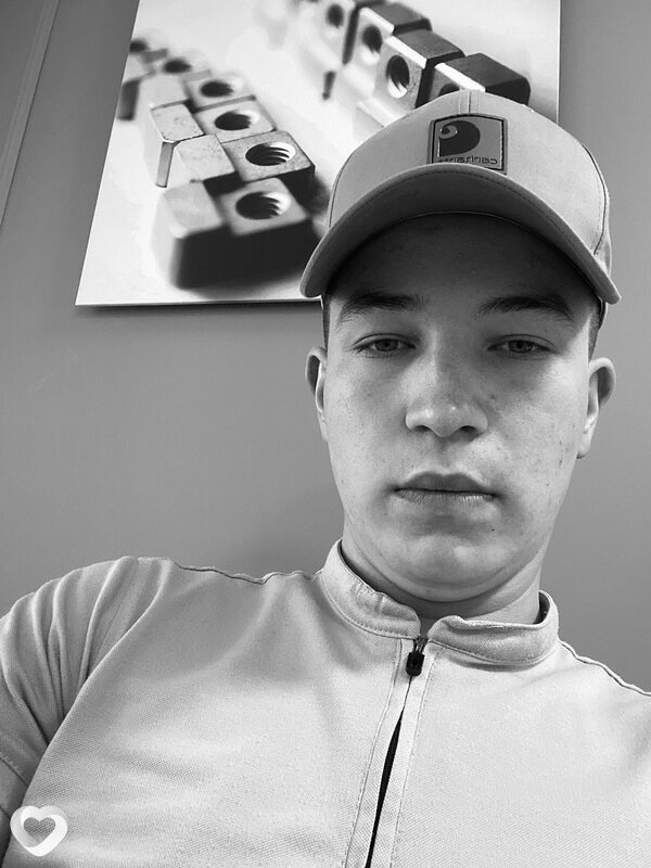 Азамат, 21, Уфе — анкета №2304239