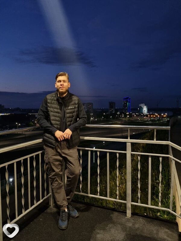 Максим, 25, Барнауле — анкета №2304581