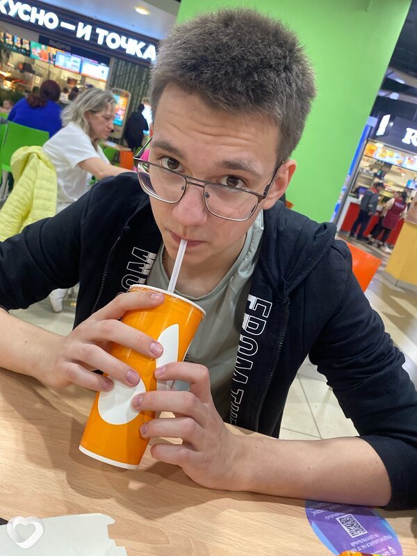 Максим, 19, Уфе — анкета №2305039