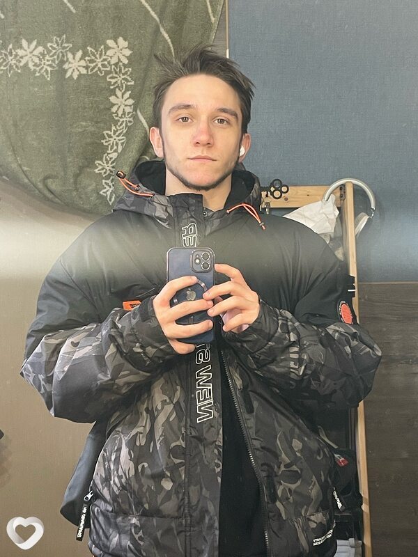 Максим, 20, Санкт-Петербурге — анкета №2305149