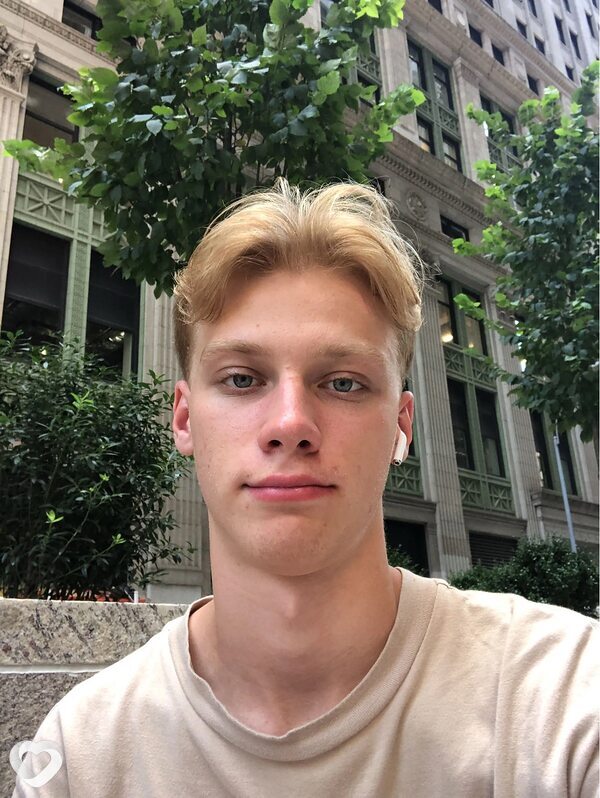 Даниил, 22, Москве — анкета №2305749