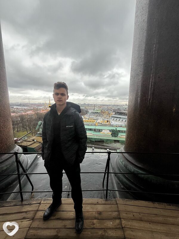 Лев, 21, Мурманске — анкета №2306094