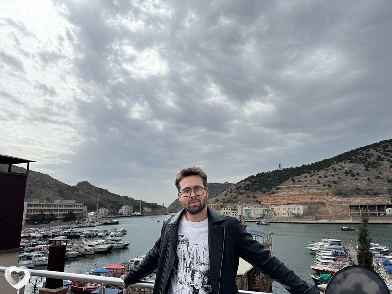 Артем, 22, Мариуполе — анкета №2305942