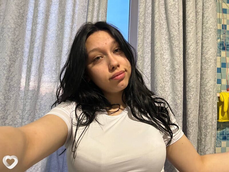 Карина, 20, Ульяновске — анкета №2306532