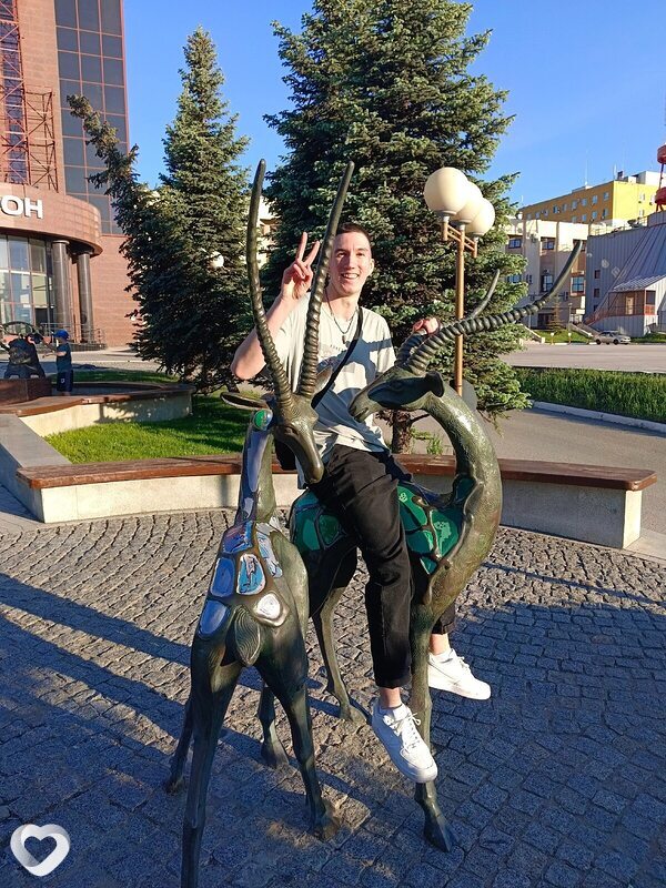 Илья, 21, Самаре — анкета №2306988