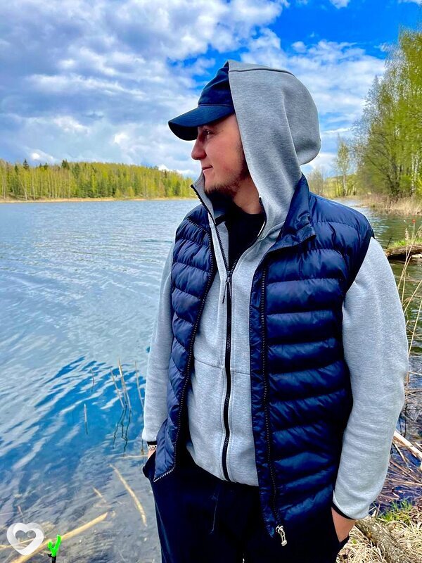 Иван, 23, Ярославле — анкета №2307734